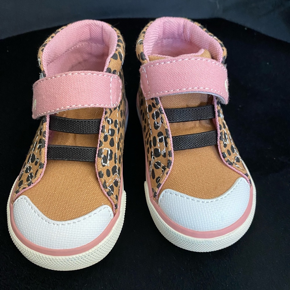 See Kai Run Basics leopard sneakers